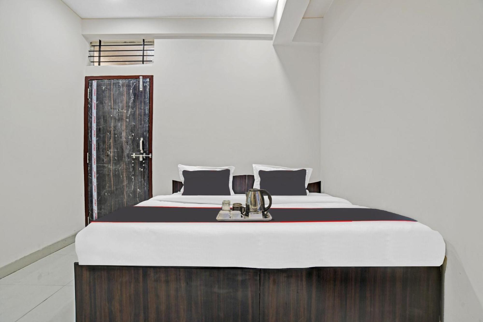 Hotel O Dream Palace Индор Екстериор снимка