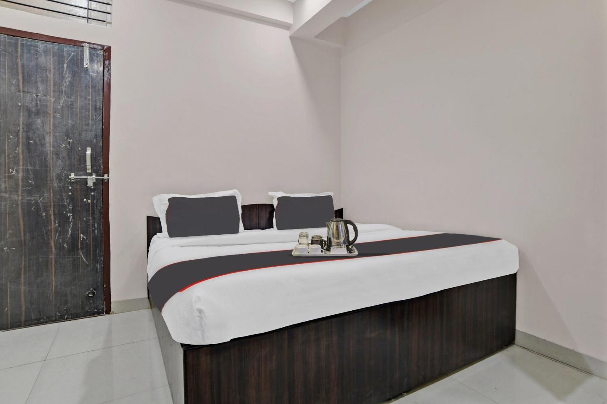 Hotel O Dream Palace Индор Екстериор снимка